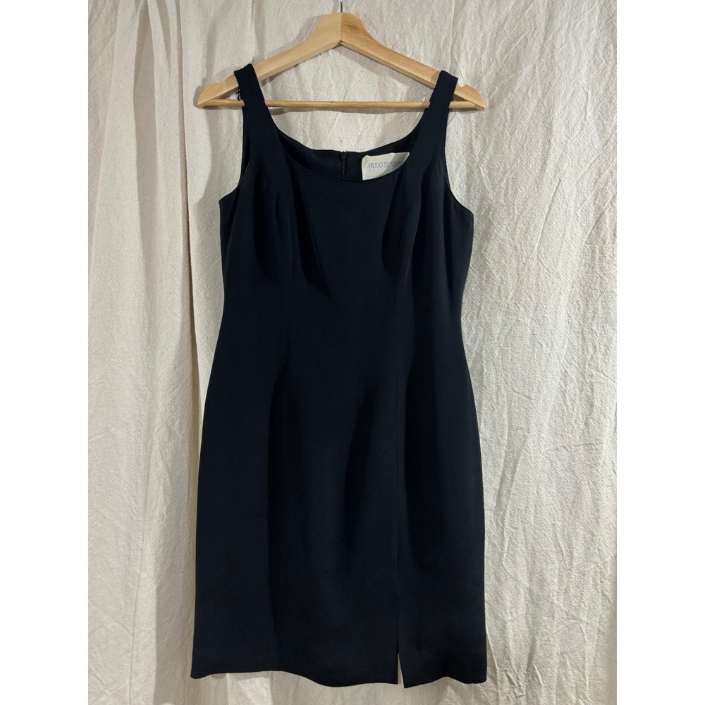 Hugo Buscati Black 100% Silk Sheath Dress Scoop Neck Size 4 LBD Audrey Tiffany